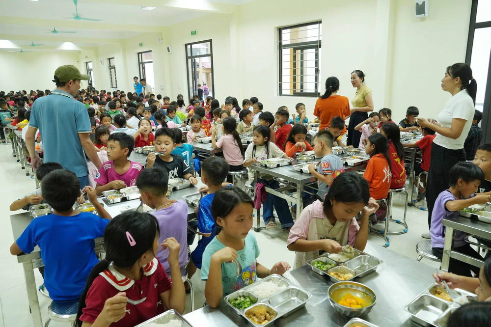 Cuộc sống của học sinh trường phổ thông nội trú liên cấp vùng biên giới Lai Châu - Ảnh 10. Cuộc sống của học sinh trường phổ thông nội trú liên cấp vùng biên giới Lai Châu - Ảnh 10.