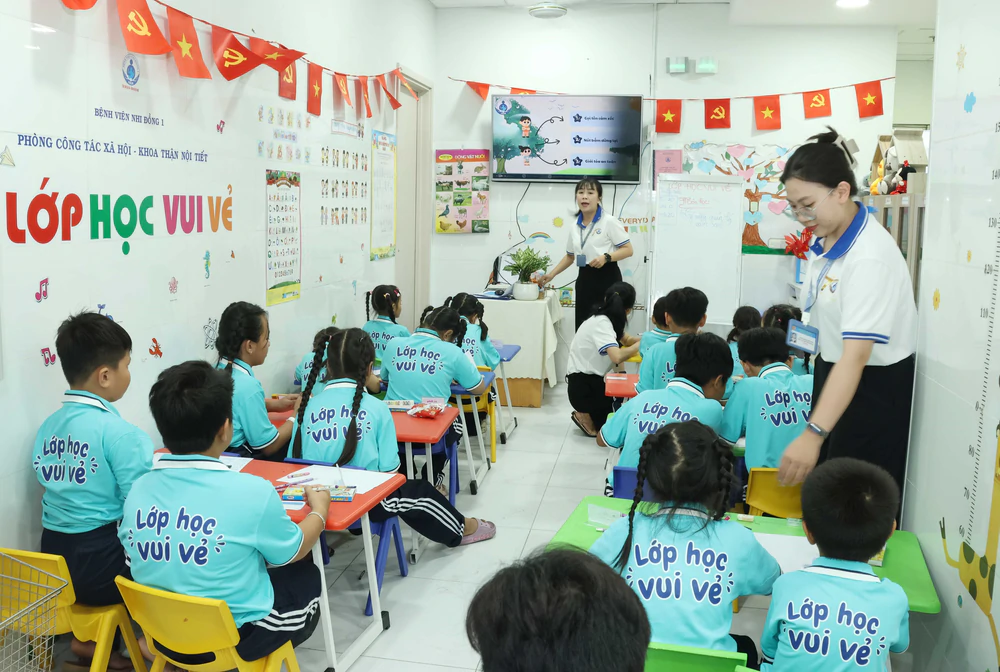 Lễ khai giảng đặc biệt của trẻ em mắc bệnh hiểm nghèo tại Thành phố Hồ Chí Minh - Ảnh 7.