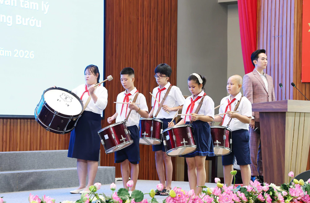 Lễ khai giảng đặc biệt của trẻ em mắc bệnh hiểm nghèo tại Thành phố Hồ Chí Minh - Ảnh 1.