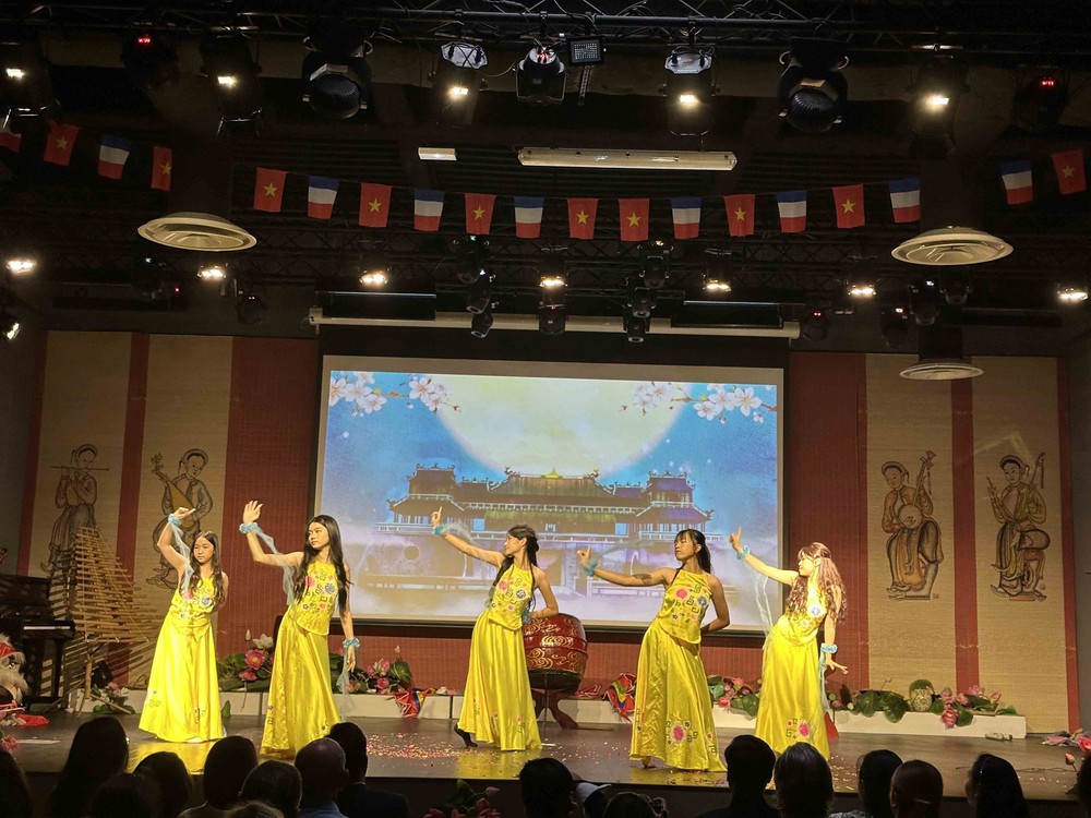 UNESCO và nhiều nước hoan nghênh sáng kiến văn hóa do Việt Nam thúc đẩy - Ảnh 2. UNESCO và nhiều nước hoan nghênh sáng kiến văn hóa do Việt Nam thúc đẩy - Ảnh 2.