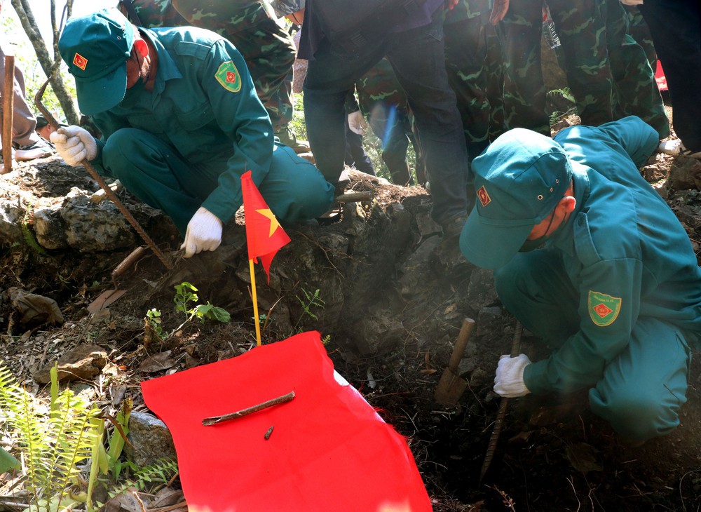 Tuyên Quang: Kiểm tra công tác tìm kiếm, quy tập hài cốt liệt sĩ tại điểm cao 685 - Ảnh 5.