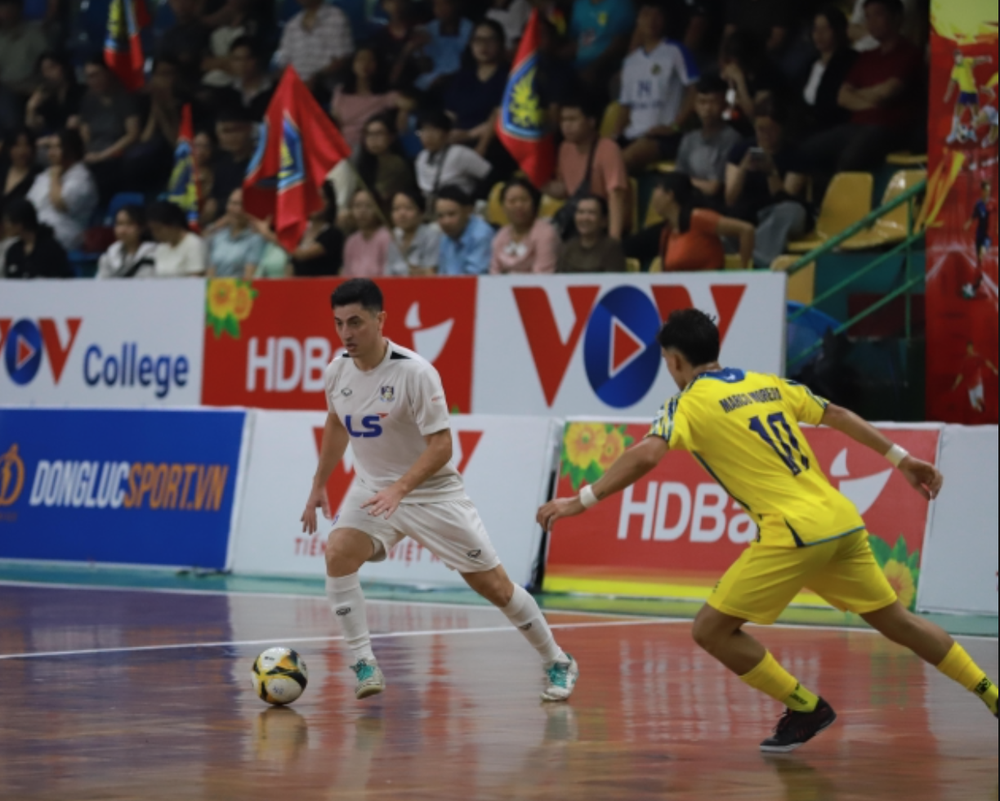 Kịch tính ngày khai mạc Cúp Quốc gia futsal 2026 - Ảnh 3. Kịch tính ngày khai mạc Cúp Quốc gia futsal 2026 - Ảnh 3.