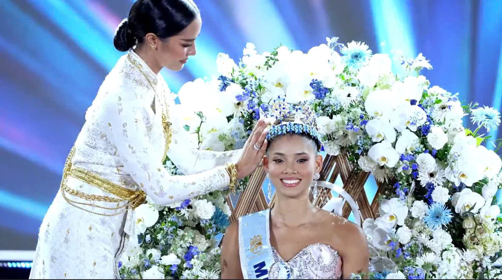 Hoa hậu Dominica 24 tuổi đăng quang Miss World 2026 - Ảnh 1. Hoa hậu Dominica 24 tuổi đăng quang Miss World 2026 - Ảnh 1.