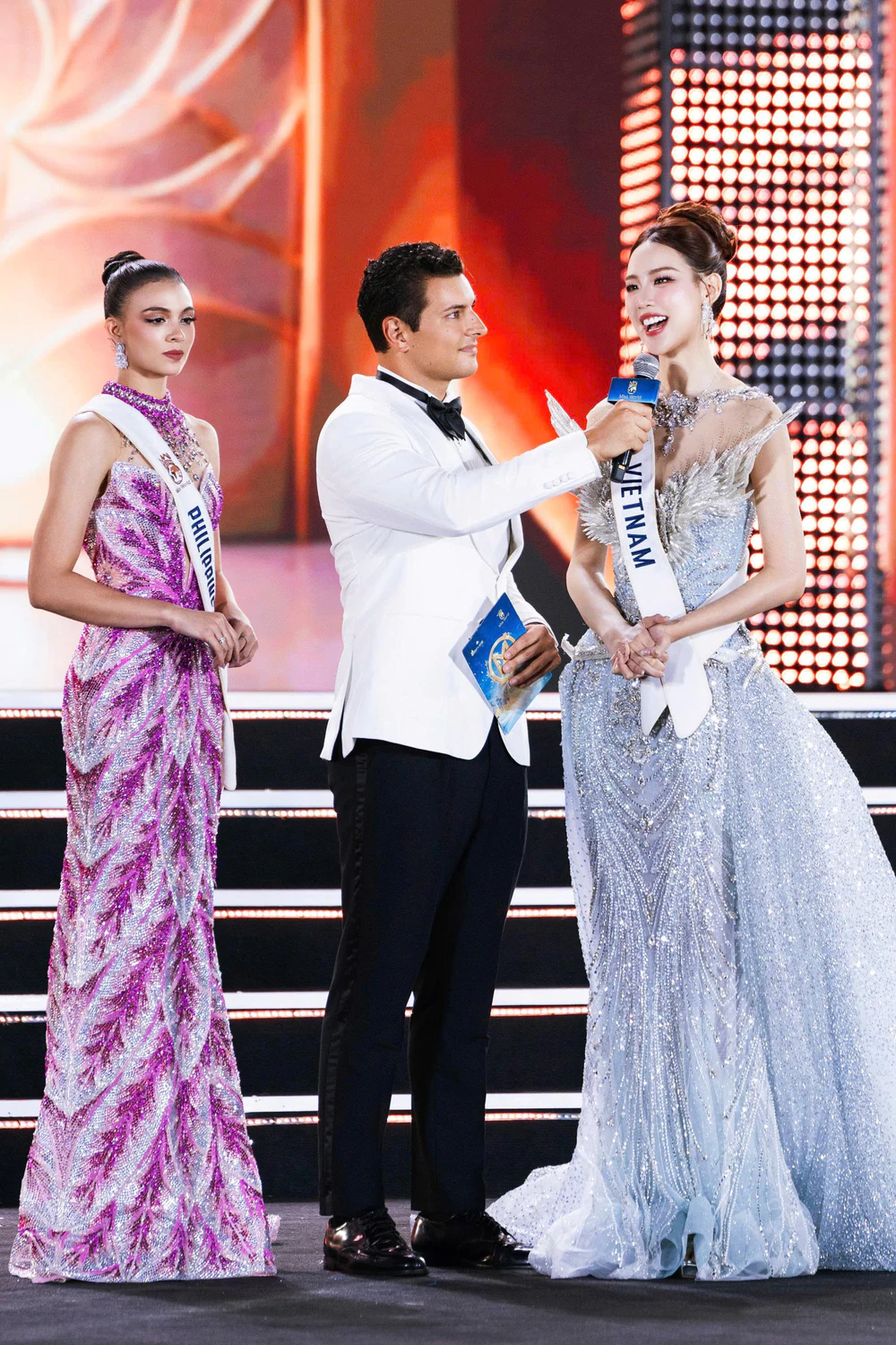 CẬP NHẬT: Hoa hậu Lê Nguyễn Bảo Ngọc được gọi tên vào Top 6 Miss World 2026 - Ảnh 2. CẬP NHẬT: Hoa hậu Lê Nguyễn Bảo Ngọc được gọi tên vào Top 6 Miss World 2026 - Ảnh 2.