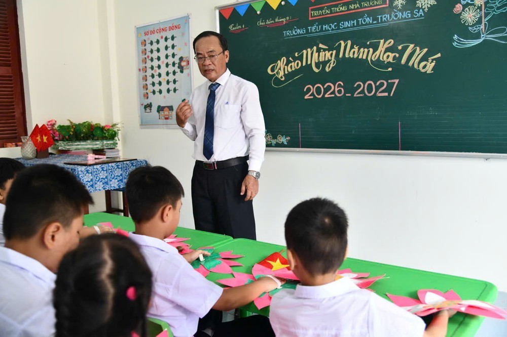 Đặc khu Trường Sa rộn ràng ngày khai giảng năm học mới - Ảnh 3. Đặc khu Trường Sa rộn ràng ngày khai giảng năm học mới - Ảnh 3.