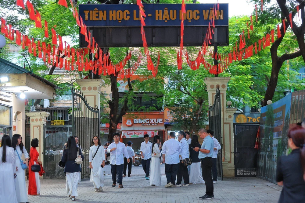 CẬP NHẬT Cầu truyền hình Lễ Khai giảng năm học 2026 - 2027 và Khánh thành các trường nội trú liên cấp - Ảnh 1. CẬP NHẬT Cầu truyền hình Lễ Khai giảng năm học 2026 - 2027 và Khánh thành các trường nội trú liên cấp - Ảnh 1.