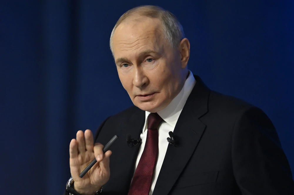 Nga-Ukraine tạm ngừng bắn trong 3 ngày - Ảnh 1. Nga-Ukraine tạm ngừng bắn trong 3 ngày - Ảnh 1.