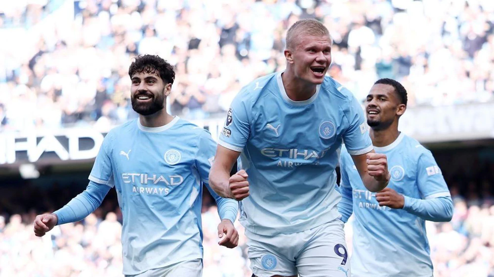 Vòng 3 Ngoại hạng Anh: Siêu xe Man City với tốc độ của xe đạp - Ảnh 1.