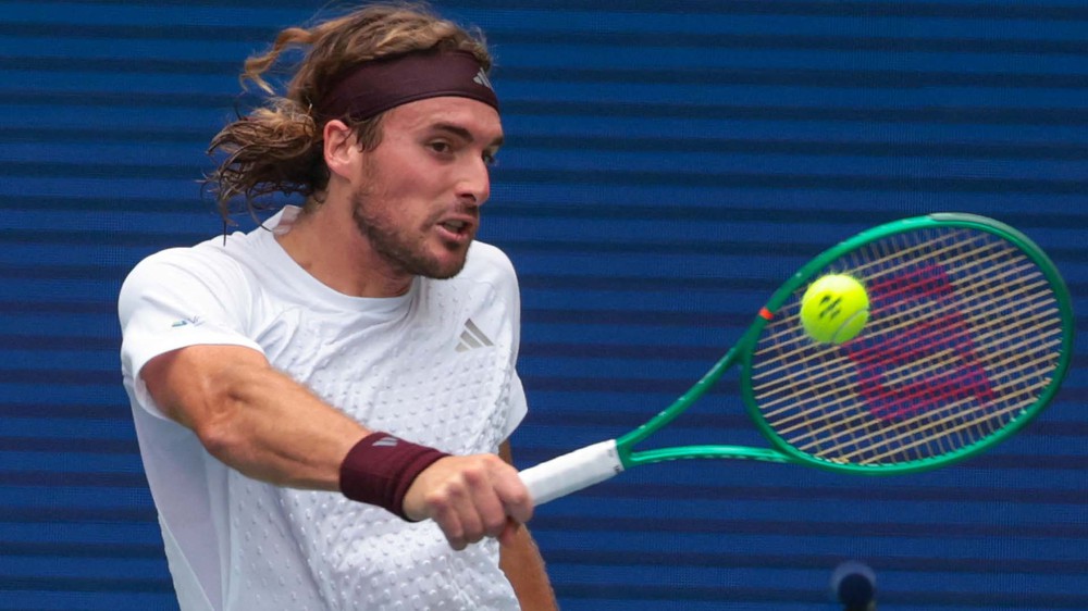 Stefanos Tsitsipas: Người giữ lửa cho cú trái một tay - Ảnh 1. Stefanos Tsitsipas: Người giữ lửa cho cú trái một tay - Ảnh 1.
