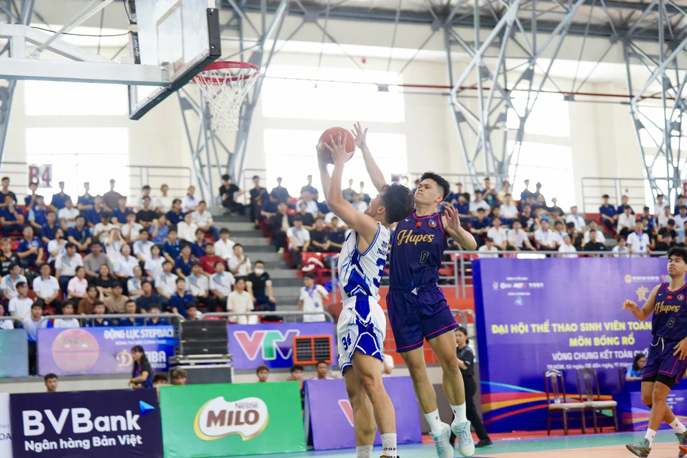 Đại hội Thể thao Sinh viên toàn quốc khai màn tưng bừng - Ảnh 4. Đại hội Thể thao Sinh viên toàn quốc khai màn tưng bừng - Ảnh 4.