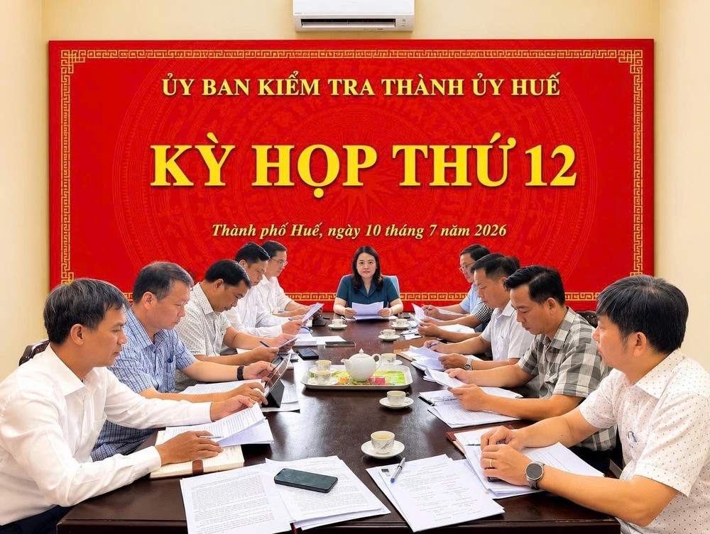 Bộ Chính trị ban hành Quy định về kỷ luật tổ chức đảng, đảng viên vi phạm - Ảnh 1.