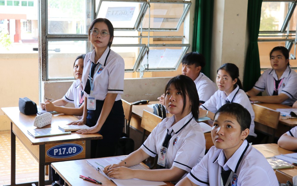 Nghị quyết số 71-NQ/TW: Chuyển đổi số thúc đẩy đổi mới quản lý, dạy học - Ảnh 4. Nghị quyết số 71-NQ/TW: Chuyển đổi số thúc đẩy đổi mới quản lý, dạy học - Ảnh 4.