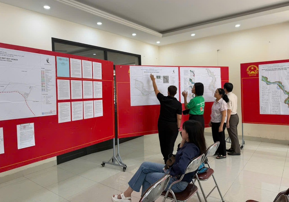 Người dân được trực tiếp góp ý quy hoạch phân khu đô thị sông Hồng - Ảnh 2. Người dân được trực tiếp góp ý quy hoạch phân khu đô thị sông Hồng - Ảnh 2.