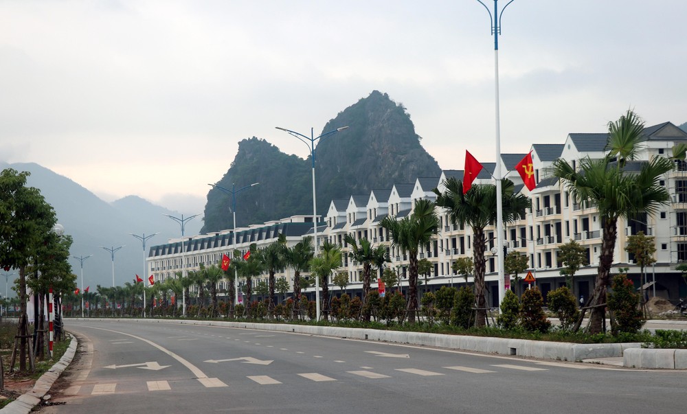 Nghị quyết số 27-NQ/TW: Phát huy sức mạnh liên kết vùng, đưa Đồng bằng sông Hồng trở thành vùng động lực của cả nước - Ảnh 3. Nghị quyết số 27-NQ/TW: Phát huy sức mạnh liên kết vùng, đưa Đồng bằng sông Hồng trở thành vùng động lực của cả nước - Ảnh 3.