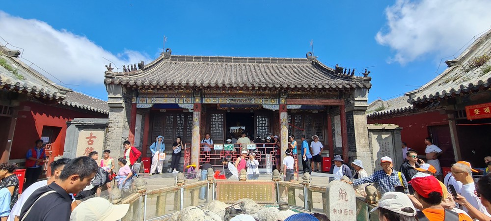 Thái Sơn – vẻ đẹp hùng vĩ của “Đệ nhất danh sơn” Trung Hoa - Ảnh 7. Thái Sơn – vẻ đẹp hùng vĩ của “Đệ nhất danh sơn” Trung Hoa - Ảnh 7.