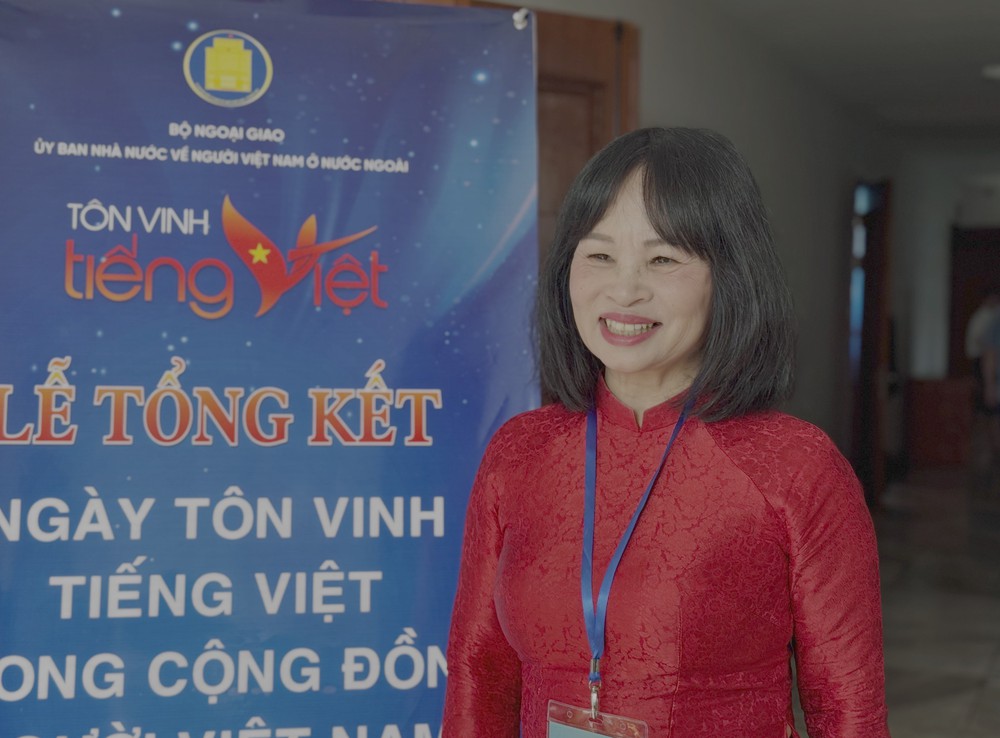Từ Ngày Tôn vinh tiếng Việt (8/9) đến Nghị quyết 23-NQ/TW: Nuôi dưỡng tình yêu quê hương từ tiếng mẹ đẻ - Ảnh 2. Từ Ngày Tôn vinh tiếng Việt (8/9) đến Nghị quyết 23-NQ/TW: Nuôi dưỡng tình yêu quê hương từ tiếng mẹ đẻ - Ảnh 2.