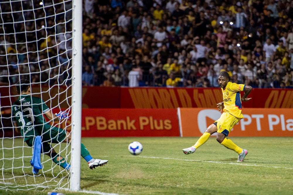 Thanh Hóa vẫn là hiện tượng thú vị của V-League - Ảnh 2. Thanh Hóa vẫn là hiện tượng thú vị của V-League - Ảnh 2.