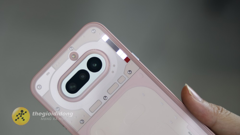 Trải nghiệm Nothing Phone 4A: Làn gió mới với thiết kế mặt lưng trong suốt và đèn Glyph - Ảnh 1.