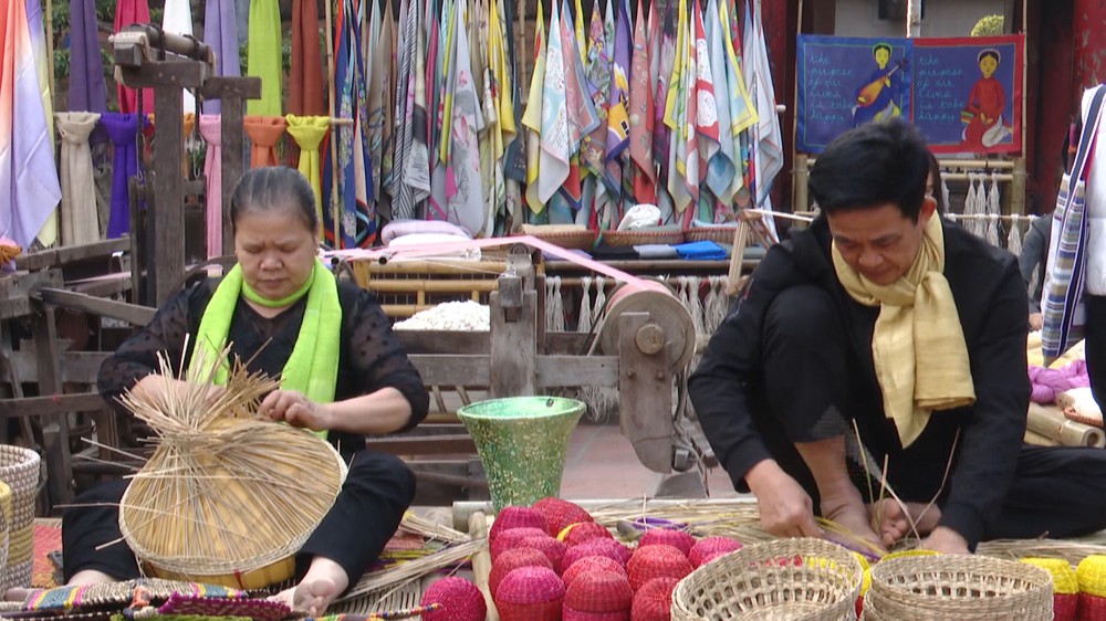 Luật Thủ đô mở rộng không gian sáng tạo cho các thiết chế văn hóa Hà Nội - Ảnh 3. Luật Thủ đô mở rộng không gian sáng tạo cho các thiết chế văn hóa Hà Nội - Ảnh 3.