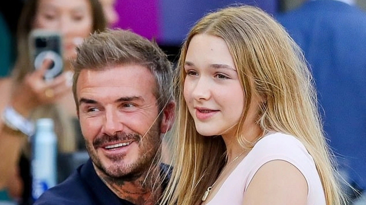 Khám phá cuộc sống của Harper Beckham: Từ con gái của những ngôi sao đến  biểu tượng thời trang