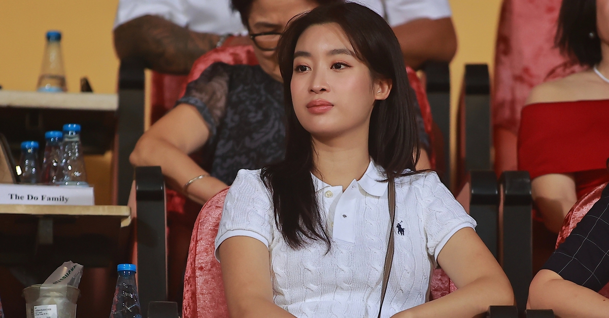 Tin nóng bóng đá Việt 15/9 Hoa hậu Đỗ Mỹ Linh dự khán trận thắng của