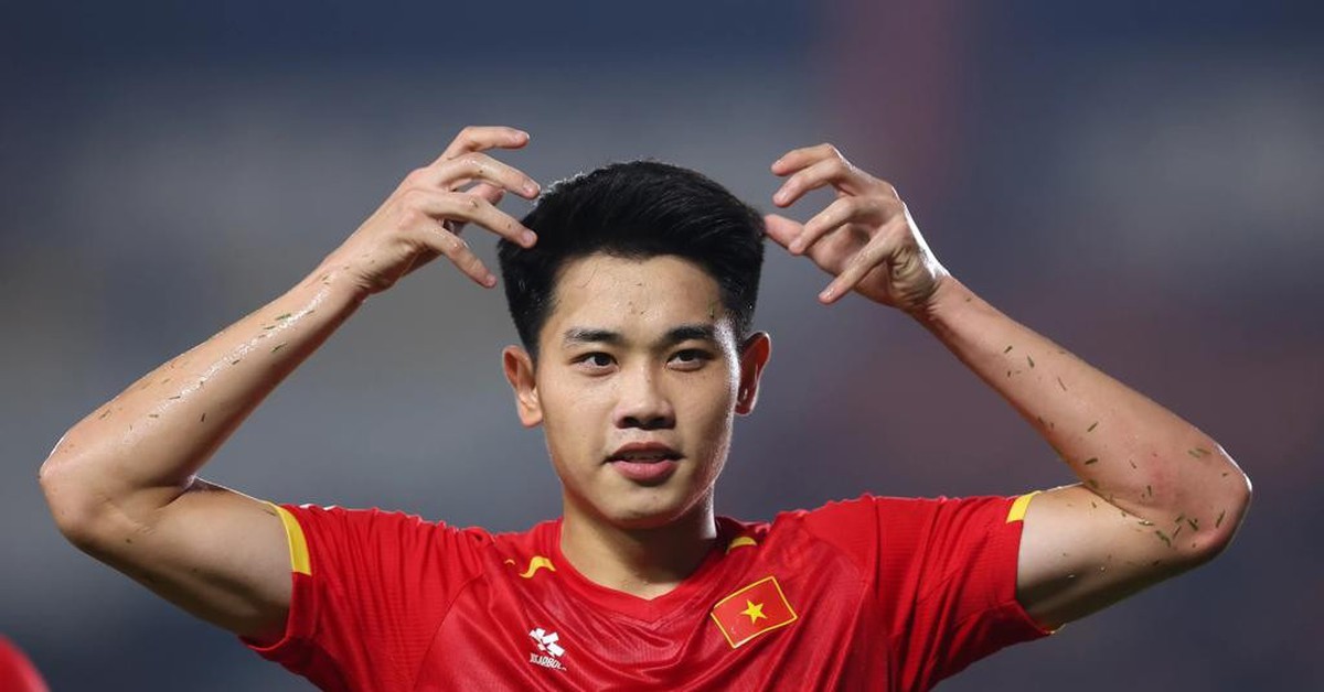 Photo : thethaovanhoa.vn Vietnam Bat les Philippines mais S'inquiète pour Nguyễn Xuân Son