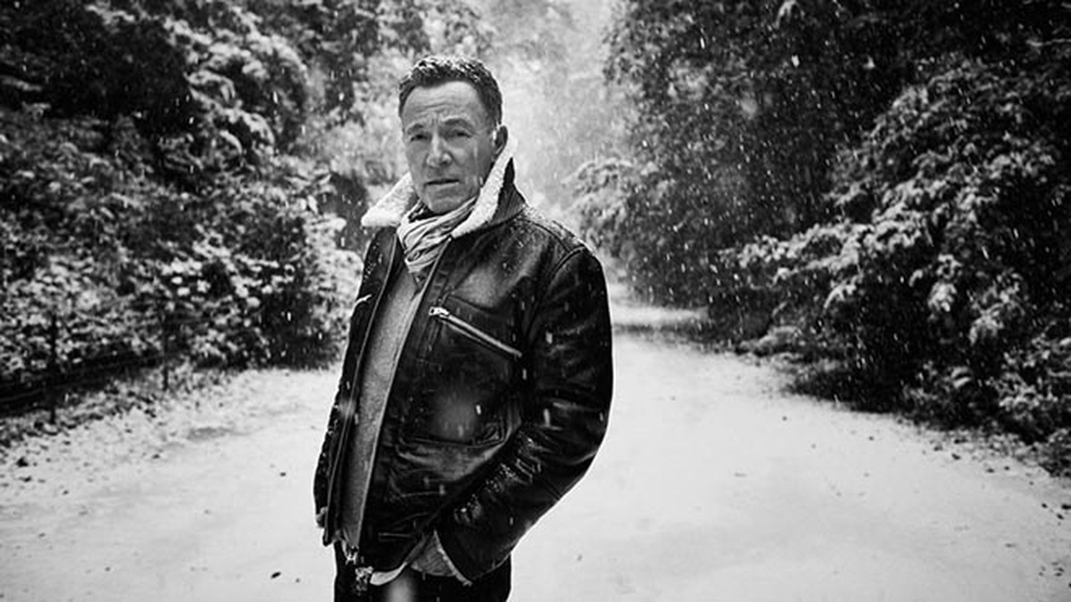 Letter To You' của Bruce Springsteen: Âm nhạc như một sự cứu rỗi