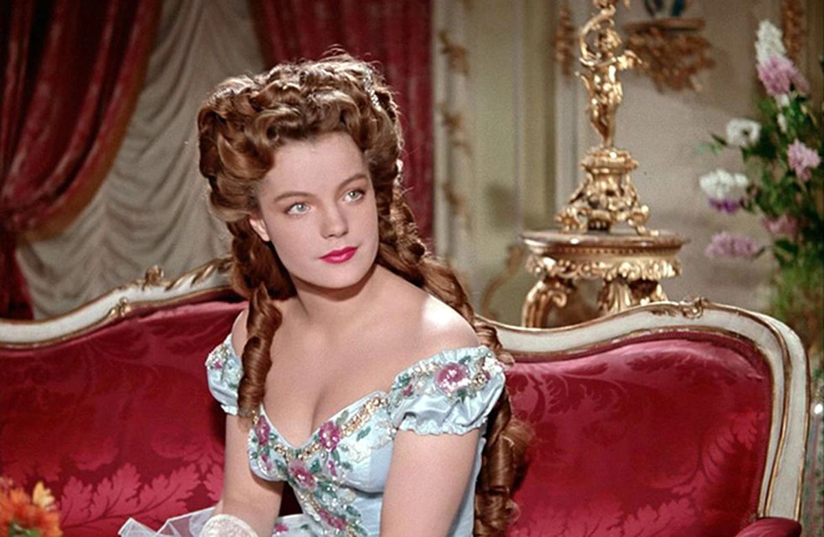 Bộ ảnh của Hoàng hậu Sisi: Vén bức màn về một huyền thoại