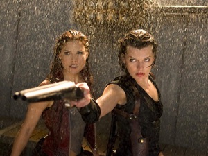 Milla Jovovich đo độ "hot" tên tuổi bằng Resident Evil 4