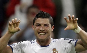 Từ kỷ lục ghi bàn của CR7: Ai còn nhớ Hasselbaink?