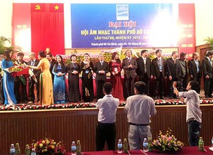 Nhạc sĩ Trần Long Ẩn tiếp tục làm Chủ tịch Hội Âm nhạc TP HCM