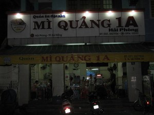 Ăn mỳ quảng ở quán ngon bậc nhất Đà Nẵng