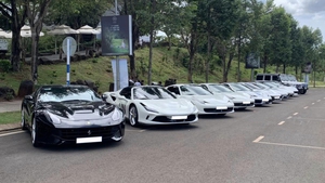 Ông Đặng Lê Nguyên Vũ trưng bộ sưu tập Ferrari trăm tỷ: Nhiều xe thuộc hàng hiếm