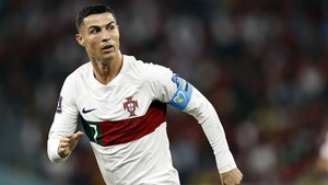 Ronaldo viết tâm thư, xác nhận không chia tay đội tuyển