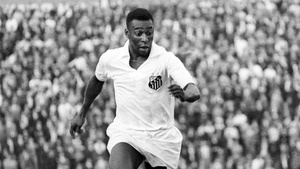 Cập nhật tình hình sức khỏe của Vua bóng đá Pele