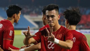 Việt Nam 3-0 Malaysia: Tiến Linh luôn là người mở đường