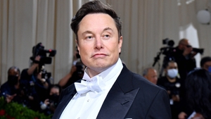 Tỷ phú Elon Musk mất ngôi người giàu nhất thế giới trong thời gian ngắn