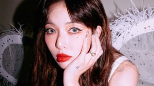 HyunA gây sốc hậu chia tay: Đăng ảnh bán nude, đầu quân cho Jay Park