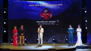 Cúp Chiến thắng năm 2022: Kình ngư Huy Hoàng lập hattrick giải thưởng