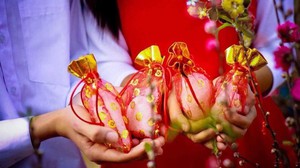 "Đầu năm mua muối, cuối năm mua vôi" - nét đẹp trong phong tục lễ Tết của người Việt