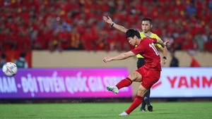 HLV Troussier vẫn cần Công Phượng cho đội tuyển Việt Nam