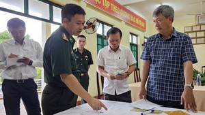 Quảng Nam: Điều động 11 tàu tìm kiếm ngư dân mất tích trên biển