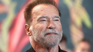 'Kẻ hủy diệt' Arnold Schwarzenegger thừa nhận chuyện ngoại tình với quản gia là ngu xuẩn