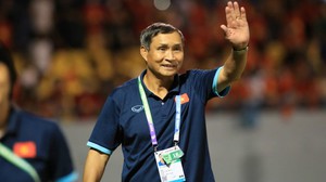 HLV Mai Đức Chung bất ngờ tiến cử người thay mình dẫn đội tuyển nữ Việt Nam sau vòng loại Olympic 2024