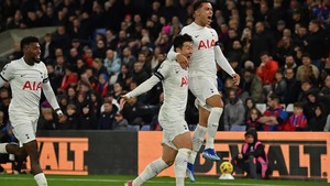 Tin nóng thể thao sáng 28/10: Tottenham vững vàng ngôi đầu bảng, Indonesia nhập tịch 2 hậu vệ Tây đấu với Việt Nam