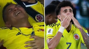 Cha Luis Diaz 'khóc ngất' trong ngày con trai lập cú đúp giúp Colombia thắng ngược Brazil
