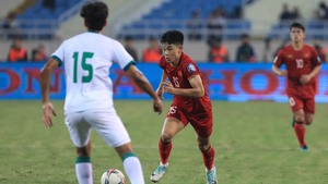 HLV Hoàng Văn Phúc: 'Đã thấy một đội tuyển Việt Nam đầy sức trẻ'
