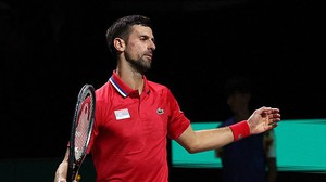 Djokovic nổi giận vì điều xảy ra với mình lần đầu tiên sau hơn 20 năm thi đấu
