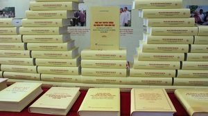 Cuốn sách của Tổng Bí thư Nguyễn Phú Trọng: Nêu cao tinh thần đoàn kết, giữ gìn bản sắc Việt