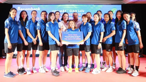 Tin nóng thể thao sáng 7/11: Đội bóng chuyền nữ vừa nhận tài trợ cao nhất lịch sử Việt Nam đã sắp… xuống hạng